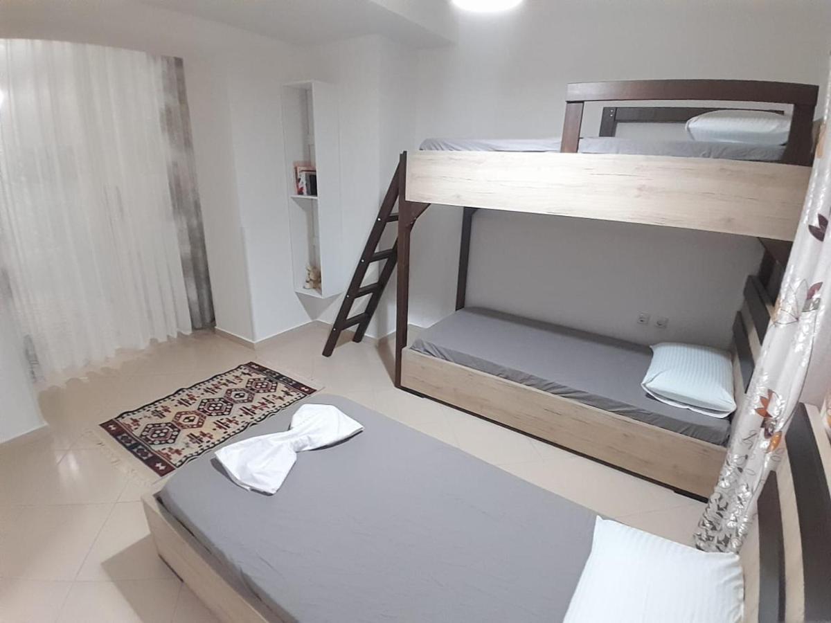 Gjirokastër Guest House Taverna Laberia 3 מראה חיצוני תמונה